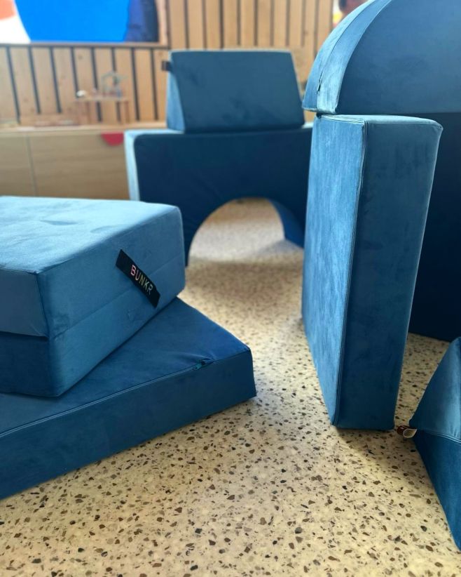 Jsme moc rádi, že můžeme být součástí @smysluplna.herna ve Zlíně🩵 Děti i rodiče si tu můžou vyzkoušet naši modulární...